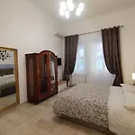 Liberty House Bari